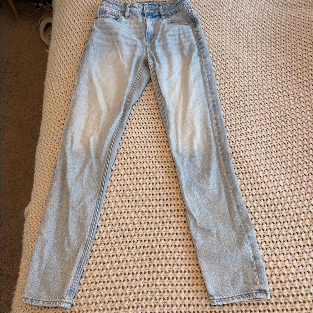 American Eagle Mom Jeans